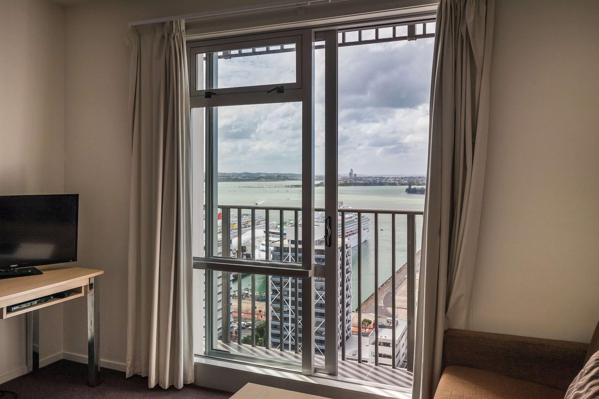 Auckland Harbour Suites Dış mekan fotoğraf